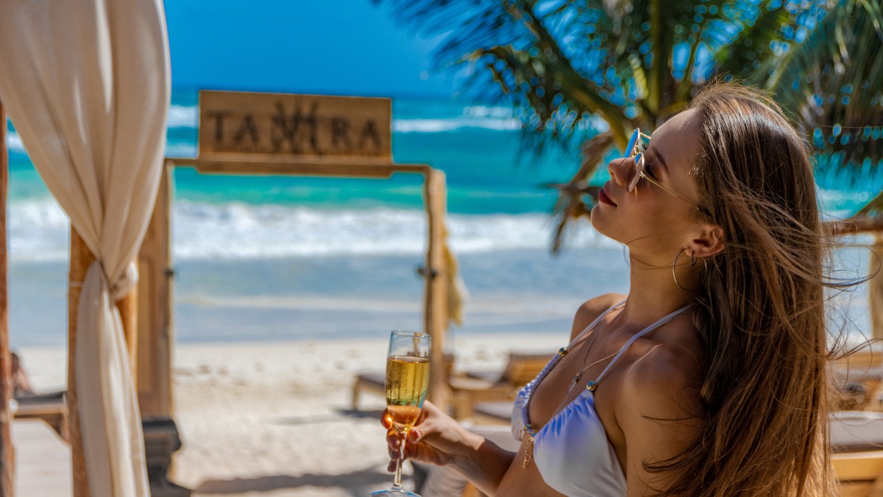 The best bottles of champagne to enjoy at the beach